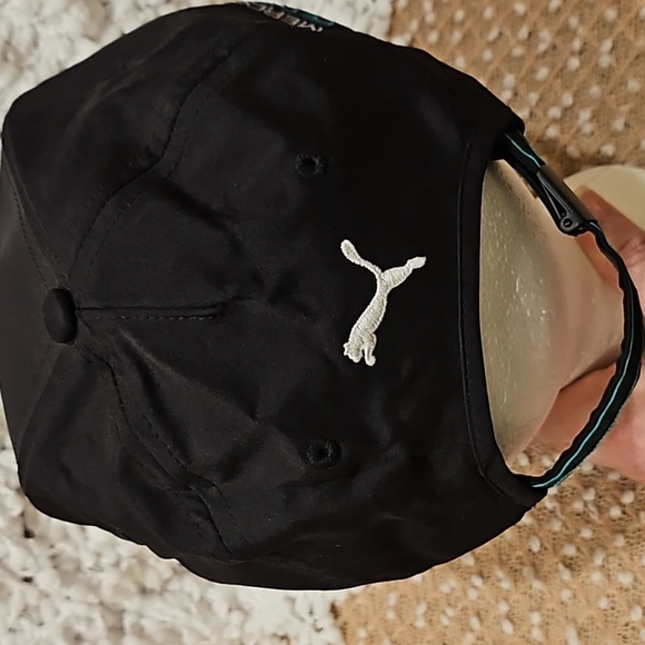 Mercedez-Benz Hat - Picture 8 of 16